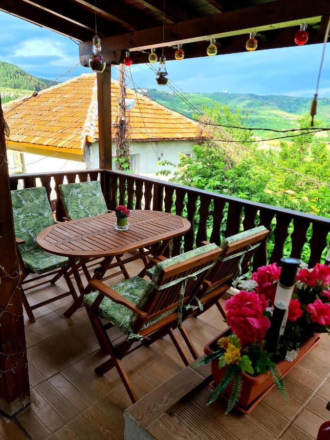 Arts Guest House -Beautiful Villa For 6 Persons Tırnova Dış mekan fotoğraf