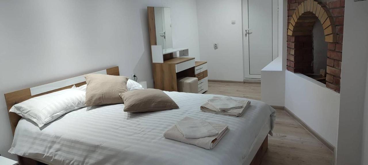 Arts Guest House -Beautiful Villa For 6 Persons Tırnova Dış mekan fotoğraf
